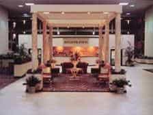 HOLIDAY INN SELECT MEMPHIS - INTL AIRPORT
