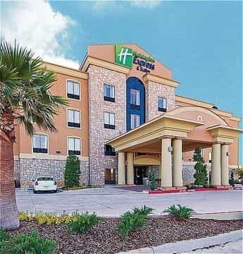 HOLIDAY INN EXPRESS HOTEL & SUITES PARIS