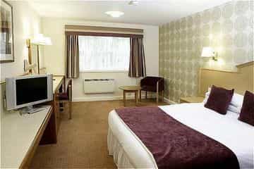 SOUTH MARSTON HOTEL & LEISURE SOUTH MARSTON HOTEL & LEISURE