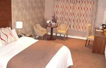 Days Hotel Chester North