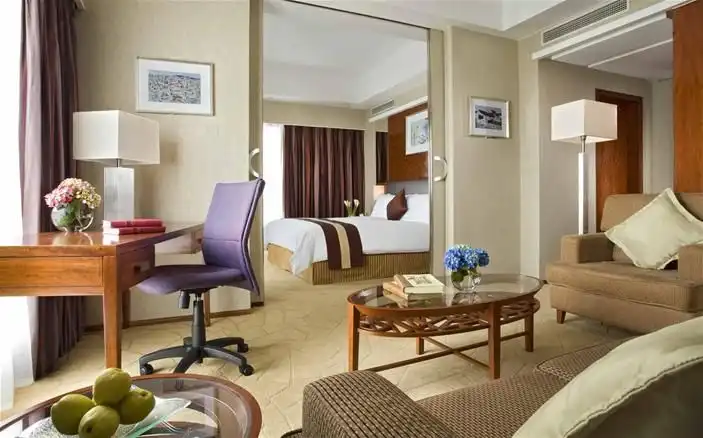 SWISSOTEL (EXECUTIVE) SWISSOTEL (EXECUTIVE)
