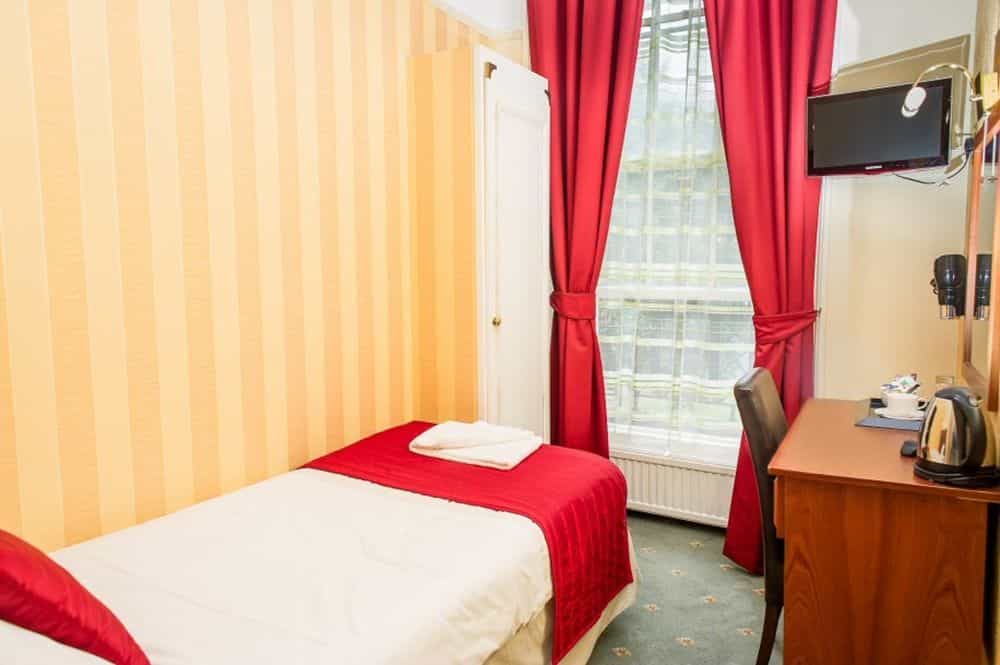 AVONMORE HOTEL
