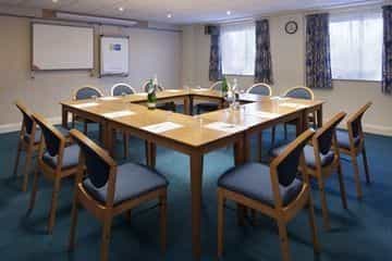 HOLIDAY INN EXPRESS STAFFORD M