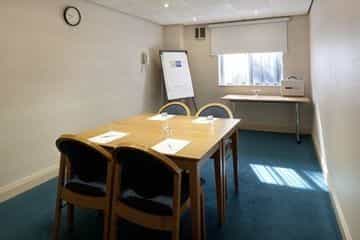HOLIDAY INN EXPRESS STAFFORD M