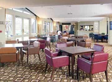 HOLIDAY INN HOLIDAY INN