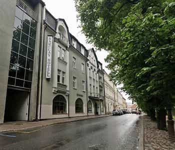 Barclay Hotel
