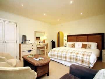 Hampshire Hotel
