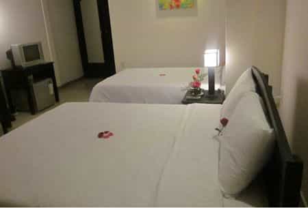 Jade Hotel Jade Hotel