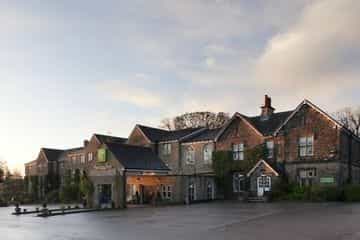 HOLIDAY INN