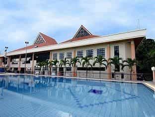 Goldkist Beach Resort