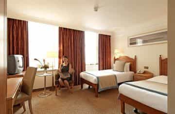 HILTON METROPOLE HILTON METROPOLE