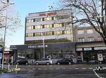 Hotel Merkur - West Station Lodge