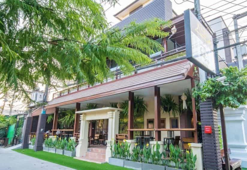 CM Night Bazaar Boutique Hotel