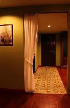 เฟื่องนคร บัลโคนี่ เฟื่องนคร บัลโคนี่