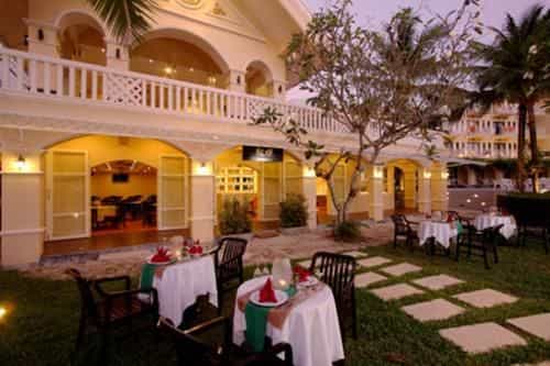 The Front Village Hotel