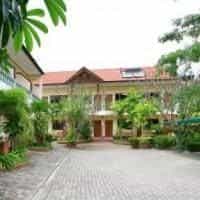 Club Coconut Resort
