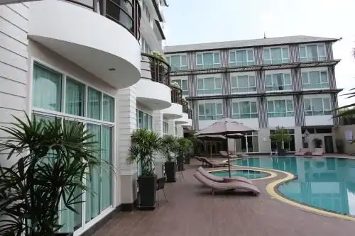 โรงแรมเอเต้ ชุมพร โรงแรมเอเต้ ชุมพร