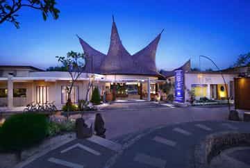Queen Villa