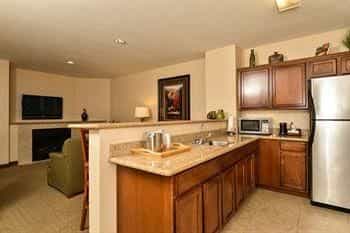 COMFORT SUITES UNIV. OF PHOENIX STADIUM AREA