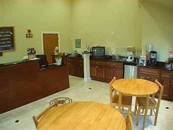 AMERICAS BEST VALUE INN and Suites-Healdsburg