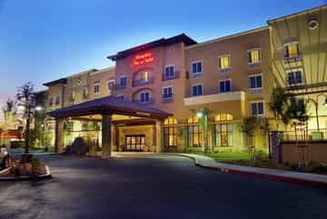 HAMPTON INN - SUITES LODI
