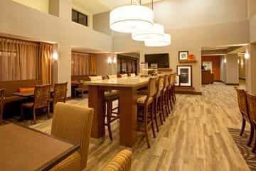 HAMPTON INN STE MINNEAPOLIS ST Paul Airport