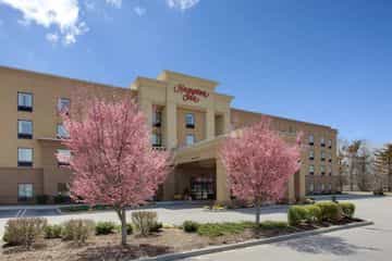 HAMPTON INN GARDEN CITY