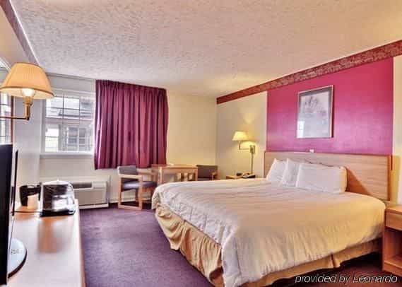 ECONO LODGE BREEZEWOOD
