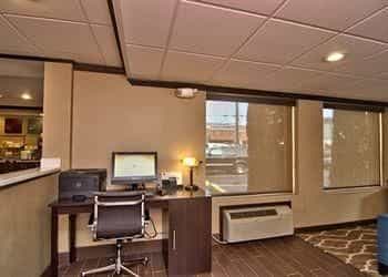 COMFORT INN CLARKS SUMMIT