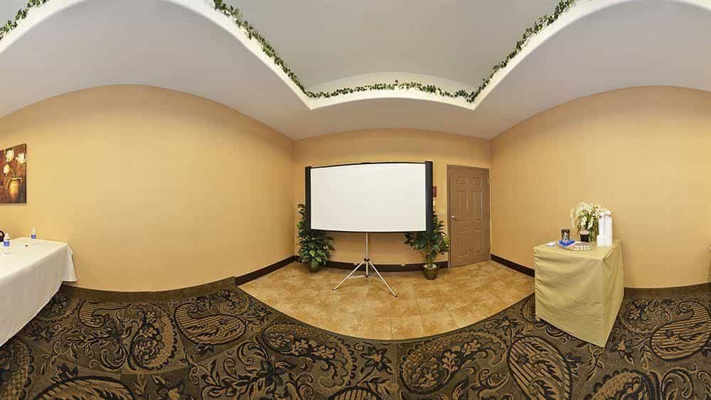 COMFORT SUITES BAY CITY