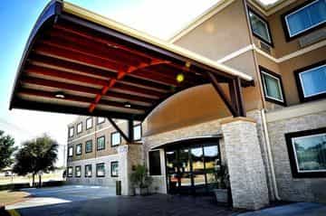 BEST WESTERN PLUS ARLINGTON NORTH HOTEL & SUITES