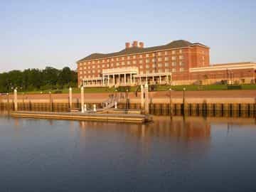 HILTON GARDEN INN SUFFOLK RIVE