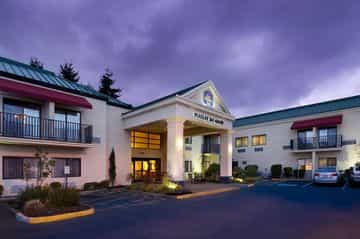 BEST WESTERN PLUS PLAZA BY THE