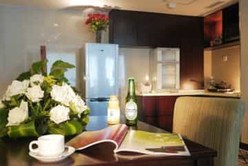 Poly Hotel