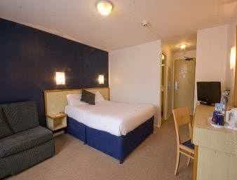 DAYS INN BRIDGEND CARDIFF M4 DAYS INN BRIDGEND CARDIFF M4