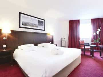 Golden Tulip Roissy