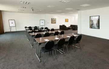 HAMPTON BY HILTON LONDON LUTON HAMPTON BY HILTON LONDON LUTON