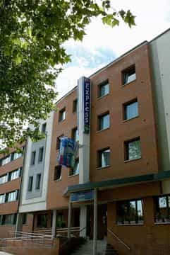 EXPRESS BY HOLIDAY INN