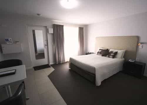 COMFORT INN COLONIAL