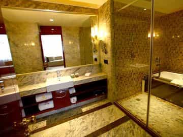 Northeast Hotel