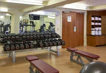 Courtyard By Marriott, London