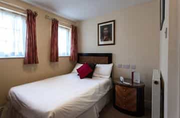 Europa Gatwick Hotel