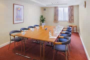 Holiday Inn Express Liverpool-Knowsley Holiday Inn Express Liverpool-Knowsley