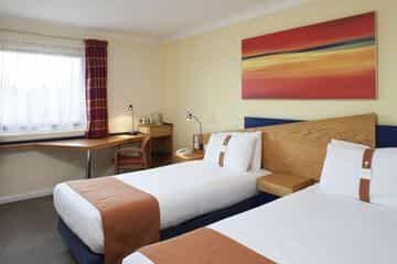 Holiday Inn Express Warwick - Stratford upon Avon Holiday Inn Express Warwick - Stratford upon Avon