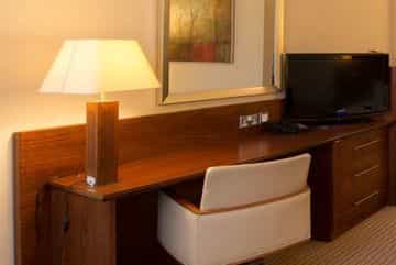 HOLIDAY INN HOLIDAY INN