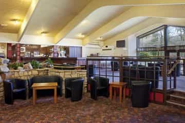 HOLIDAY INN HOLIDAY INN