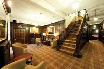 BEST WESTERN CROSS LANES HOTEL