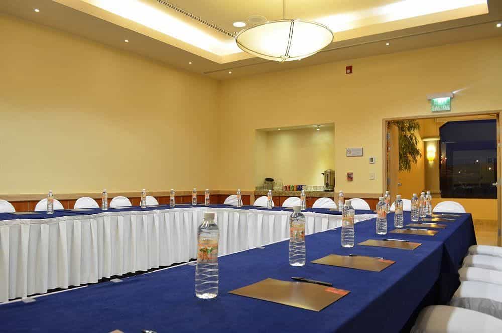 FIESTA INN NOGALES