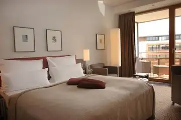 Intercontinental