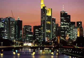 COURTYARD FRANKFURT NORDWESTZE